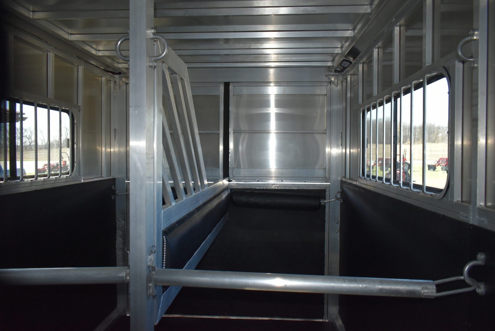 Used 2025 Frontier Trailers Fast Track 2+1 Horse Trailer