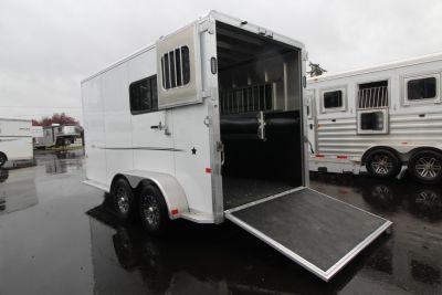 New 2026 Frontier Fast Track 2 Horse WB Straight Load Trailer