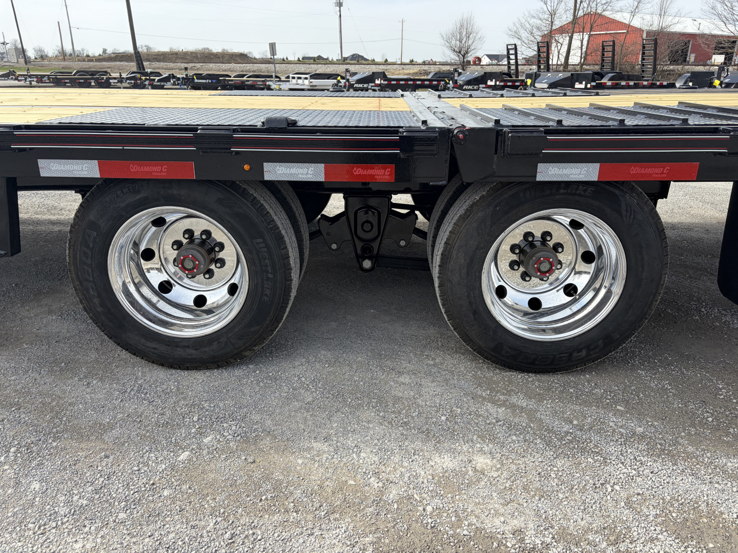New 2026 Diamond C Trailers FMAX212L32X102HDT (32' X 102") 25.9K (Pacesetter Ed.) Hydraulic Dovetail Flatbed Trailer