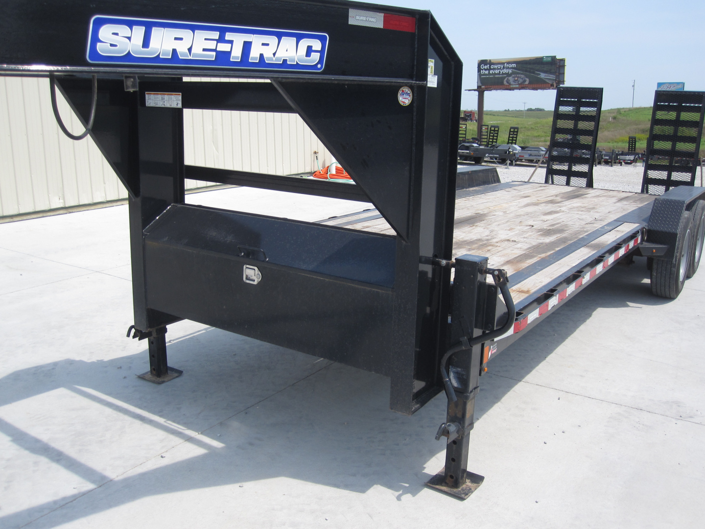 2022 Sure-Trac photo 2