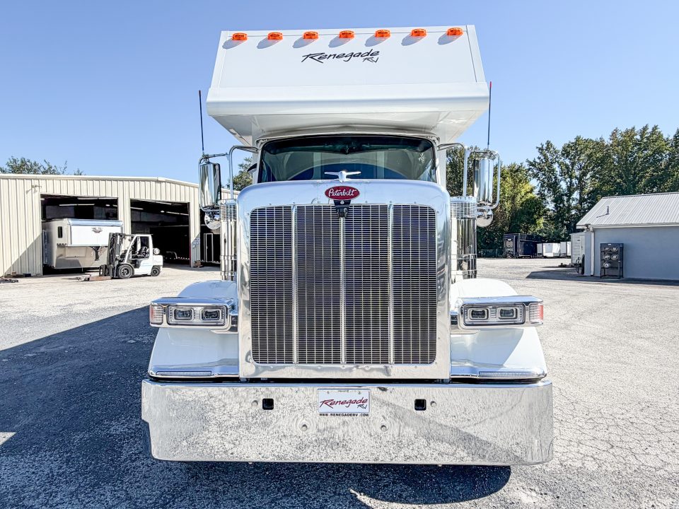 New 2027 Renegade RV Motorhome Peterbilt 589 Class C 45CME - 1.5 Bathrooms