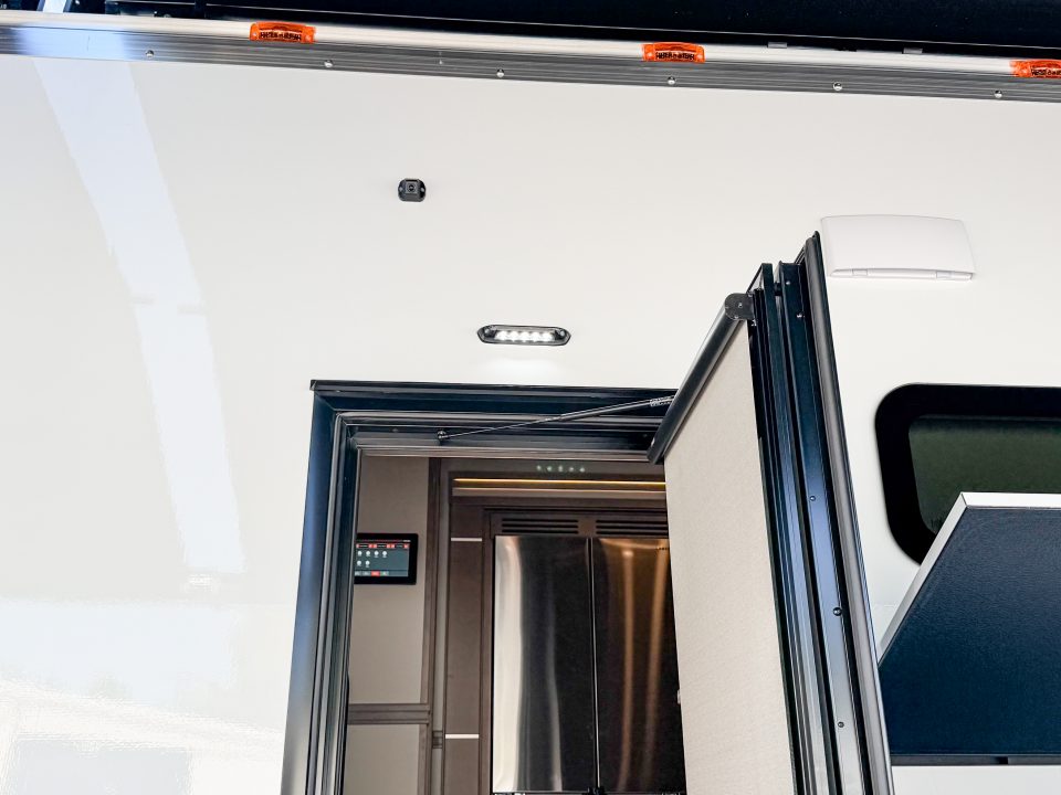 New 2027 Renegade RV Motorhome Peterbilt 589 Class C 45CME - 1.5 Bathrooms