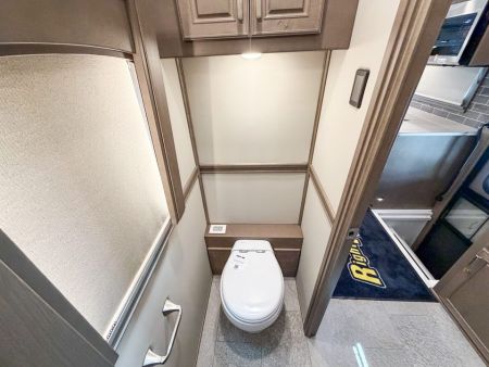 New 2027 Renegade RV Motorhome Peterbilt 589 Class C 45CME - 1.5 Bathrooms