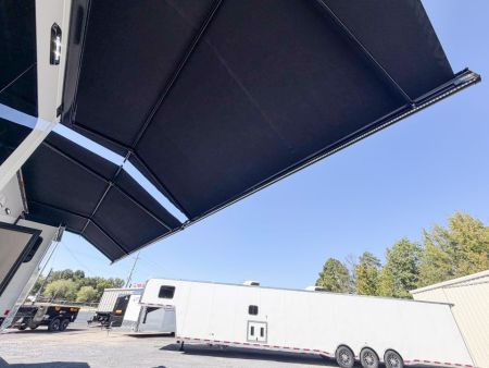 New 2027 Renegade RV Motorhome Peterbilt 589 Class C 45CME - 1.5 Bathrooms