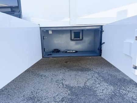 New 2027 Renegade RV Motorhome Peterbilt 589 Class C 45CME - 1.5 Bathrooms
