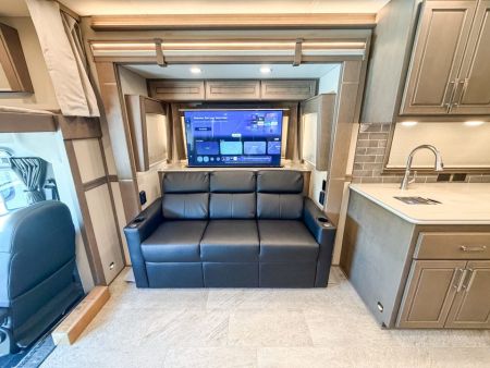 New 2027 Renegade RV Motorhome Peterbilt 589 Class C 45CME - 1.5 Bathrooms