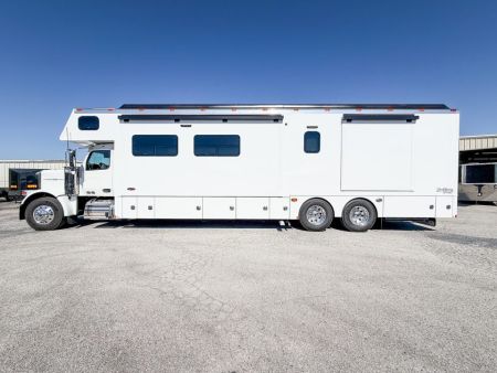 New 2027 Renegade RV Motorhome Peterbilt 589 Class C 45CME - 1.5 Bathrooms