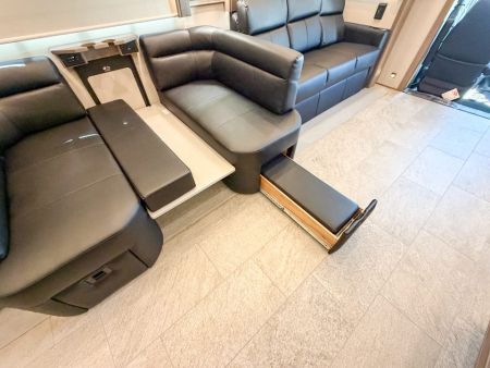 New 2027 Renegade RV Motorhome Peterbilt 589 Class C 45CME - 1.5 Bathrooms