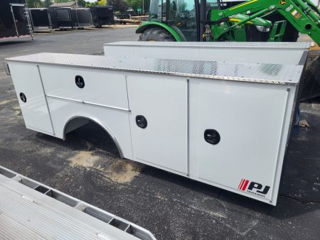 New 2026 CM Truck Beds CMG 134/94VVSSMLG2M
