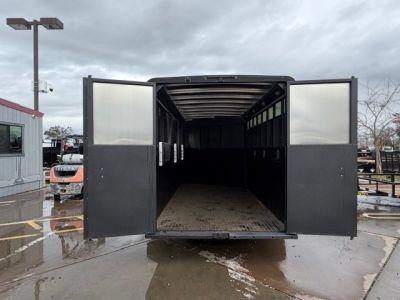 New 2026 Logan Coach CROSSFIRE4GN CROSSFIRE 4 HORSE Gooseneck Horse Trailer