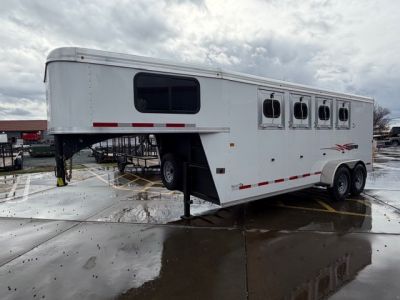 New 2026 Logan Coach CROSSFIRE4GN CROSSFIRE 4 HORSE Gooseneck Horse Trailer