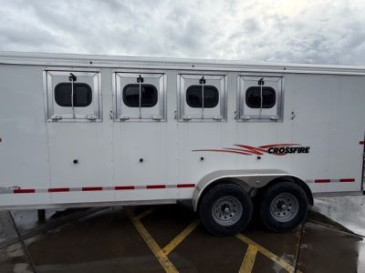 New 2026 Logan Coach CROSSFIRE4GN CROSSFIRE 4 HORSE Gooseneck Horse Trailer