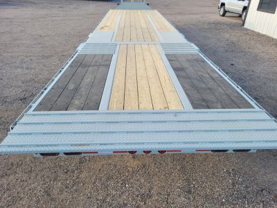 New 2026 Buckshot 102"X36' Gooseneck Hydraulic Dovetail Trailer