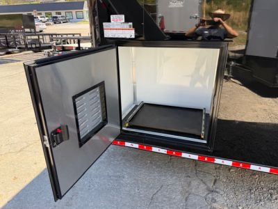 New Outlaw Light Race 8.5x30 12K Black Black-Out W/ Awning & Escape Door- RS Cab.