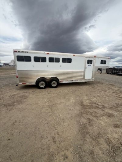 Used 2005 Platinum 4H Horse Trailer