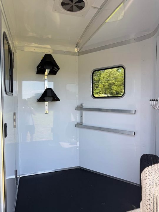 New 2027 Homesteader Trailer 214FB Horse Trailer