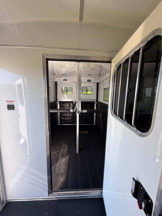 New 2027 Homesteader Trailer 214FB Horse Trailer