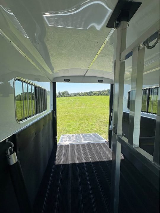 New 2027 Homesteader Trailer 214FB Horse Trailer