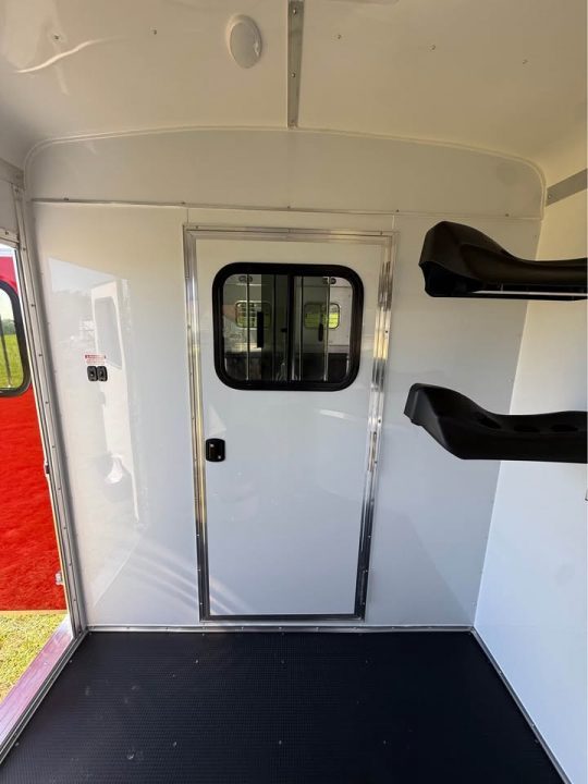 New 2027 Homesteader Trailer 214FB Horse Trailer