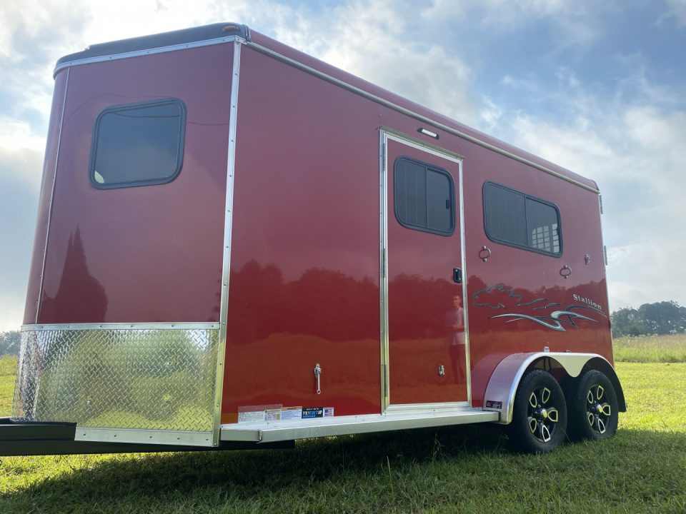 New 2027 Homesteader Trailer 214FB Horse Trailer