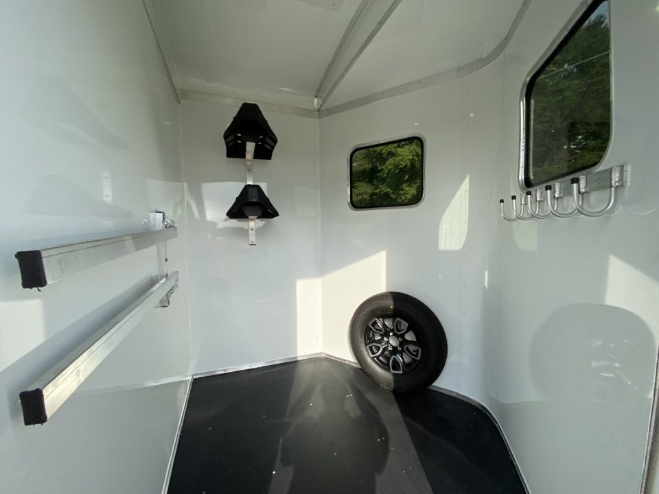 New 2027 Homesteader Trailer 214FB Horse Trailer