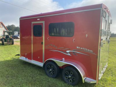 New 2027 Homesteader Trailer 214FB Horse Trailer