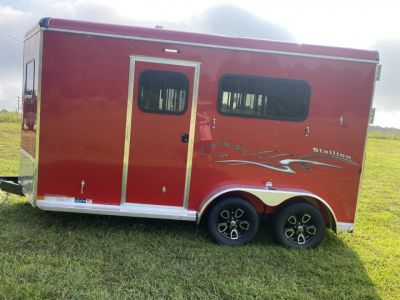 New 2027 Homesteader Trailer 214FB Horse Trailer