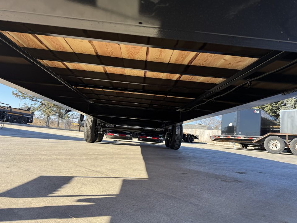 New 2027 Double A GOOSENECK 26 ft Deckover flatbed HEAVY DUTY 14K Trailer