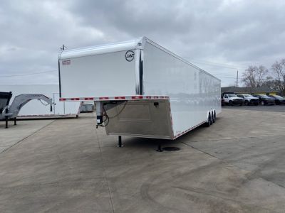 New United UATGN-8.5X48 Car Trailer