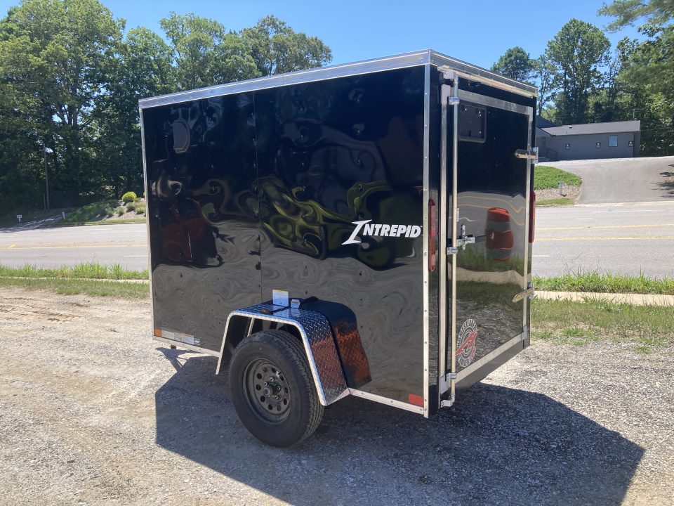 New 2026 Homesteader Trailer / Intrepid Series / 5x8 / 5'6" Interior Height / Single Swing Rear Door / 32" Side Door / 24" Stoneguard / Black Aluminum