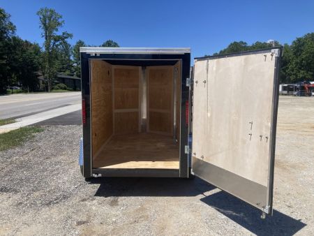 New 2026 Homesteader Trailer / Intrepid Series / 5x8 / 5'6" Interior Height / Single Swing Rear Door / 32" Side Door / 24" Stoneguard / Black Aluminum