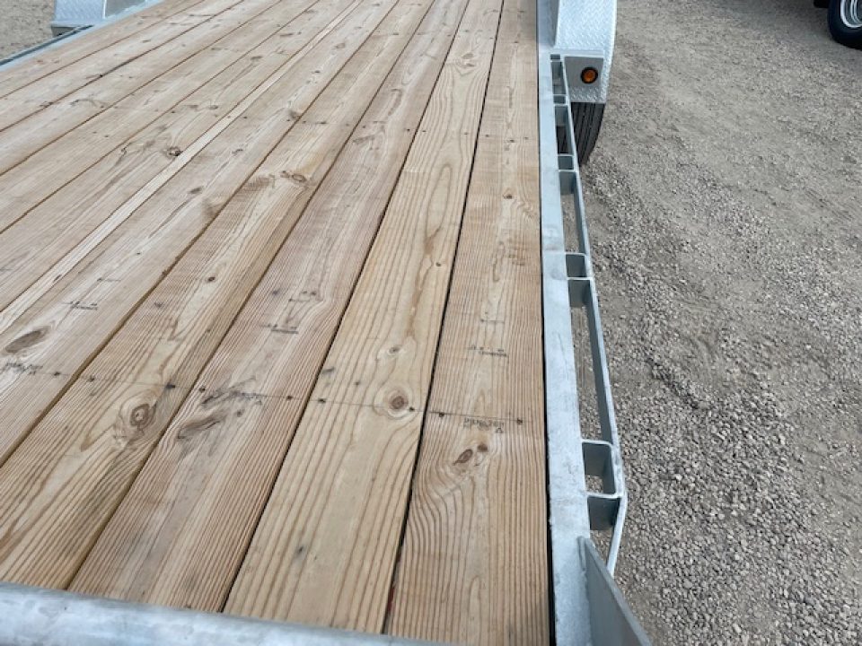 New 2027 Canada Trailers Galvanized 20FT Equipment Trailer 2-8k axles