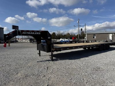 New 2026 PJ Trailers 102X36 GOOSENECK TRIPLE AXLE 21K GVWR Flatbed Trailer