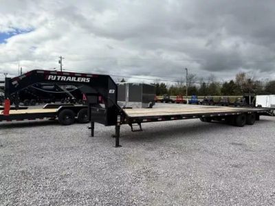 New 2026 PJ Trailers 102X40 GOOSENECK 25K GVWR (MEGA RAMPS) Flatbed Trailer