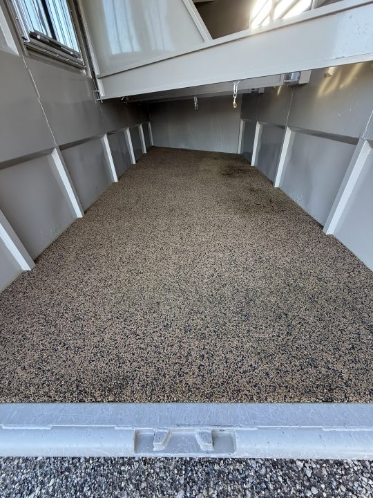 Used 2025 Chute Help Horse Trailer