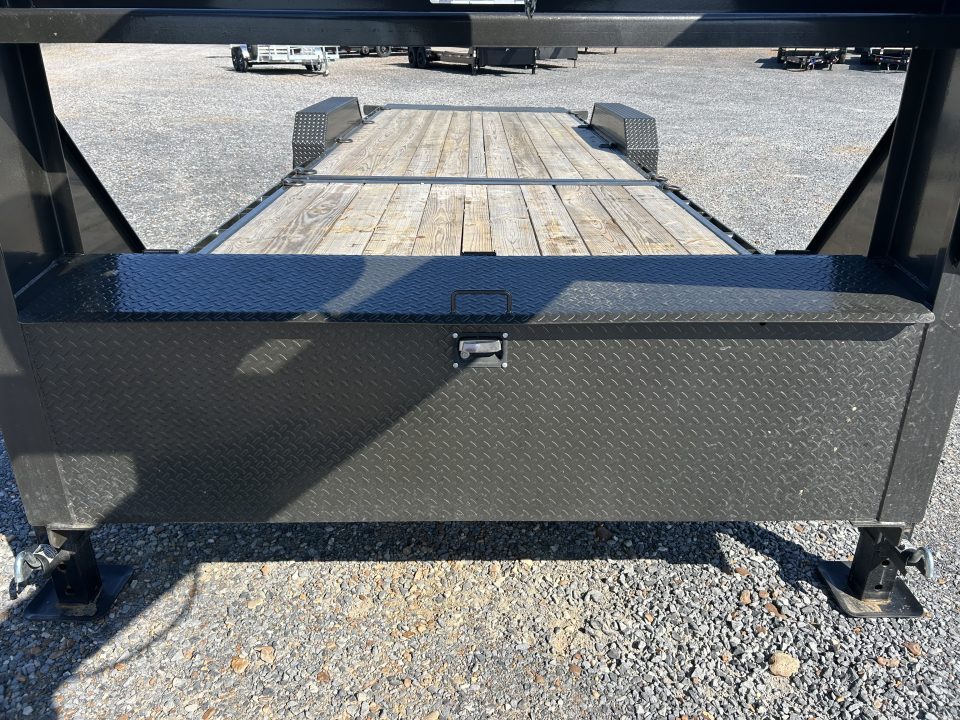 Used 2026 MAXX-D 83"X24' 18K Gooseneck Tilt Equipment Trailer