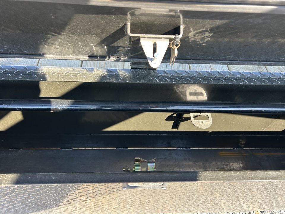 Used 2026 MAXX-D 83"X24' 18K Gooseneck Tilt Equipment Trailer
