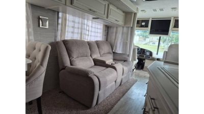 Used 2001 Fleetwood Discovery 37U Class a diesel pusher motorhome | freightliner chassis | cat 330hp