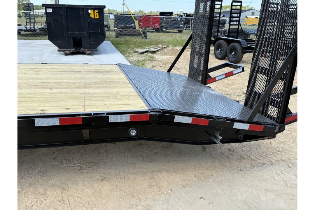 New 2026 Panther Cargo 40 Ft. Gooseneck Equipment Trailer – 36+4 Dovetail | 20K GVWR | Heavy-Duty Ramps Equipment Trailer