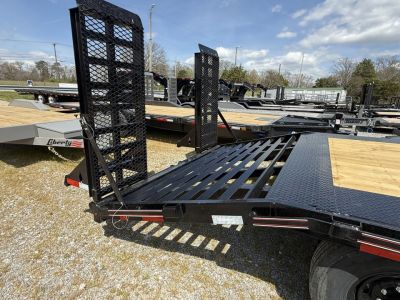 New 2026 Diamond C DEC 207 20’ Equipment Trailer, 2 SPD JACK, KNEE RAMPS, TOOLBOX, 14 PLY TIRES