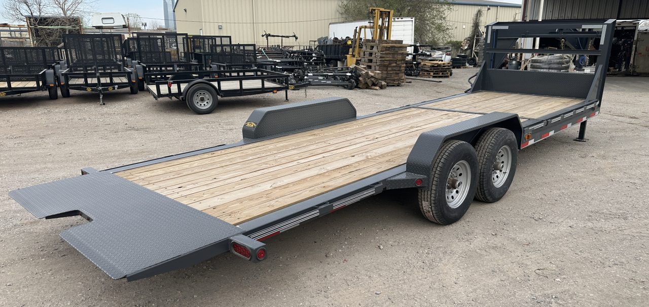 New 2026 East Texas Trailers 83"x24' Gooseneck Lowstyle Machine Gray Tilt Equipment Trailer
