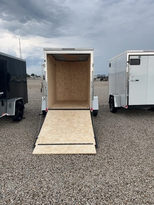 New 2026 Impact Trailers Quake 5x8 3K Ramp Door V-Nose
