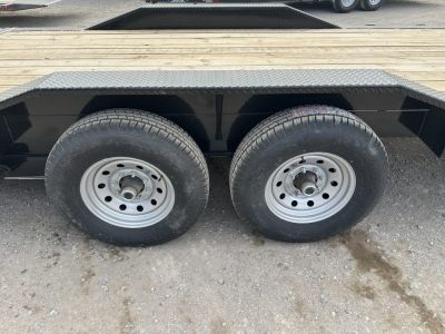 New 2026 East Texas Trailers 102"x20' BumperPull Driveover Fender Black Tilt Trailer