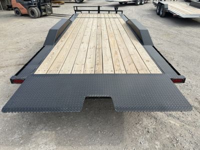 New 2026 East Texas Trailers 102"x20' BumperPull Driveover Fender Black Tilt Trailer