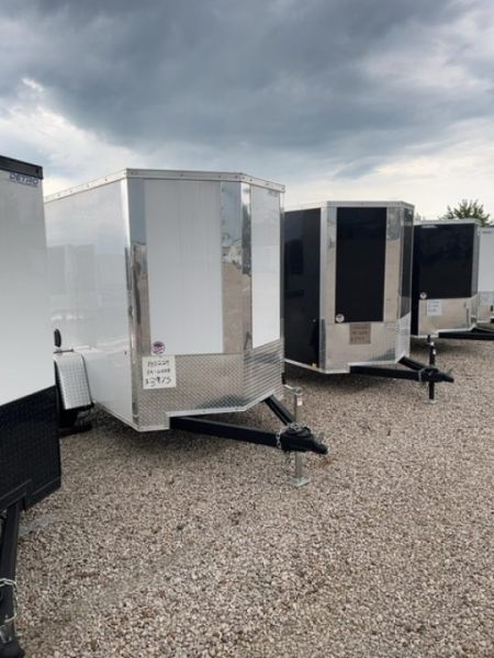 New 2026 Impact Trailers Quake 5x8 3K Ramp Door V-Nose