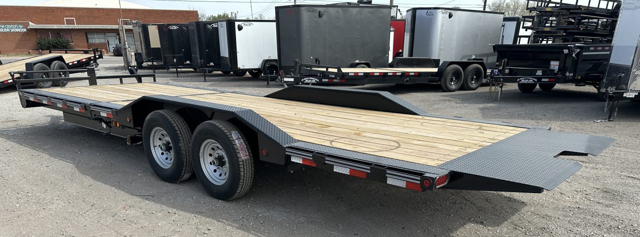 New 2027 East Texas Trailers 102"x24' BumperPull Driveover Fender Black Tilt Trailer