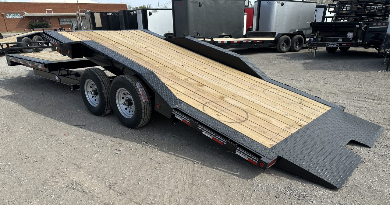 New 2027 East Texas Trailers 102"x24' BumperPull Driveover Fender Black Tilt Trailer