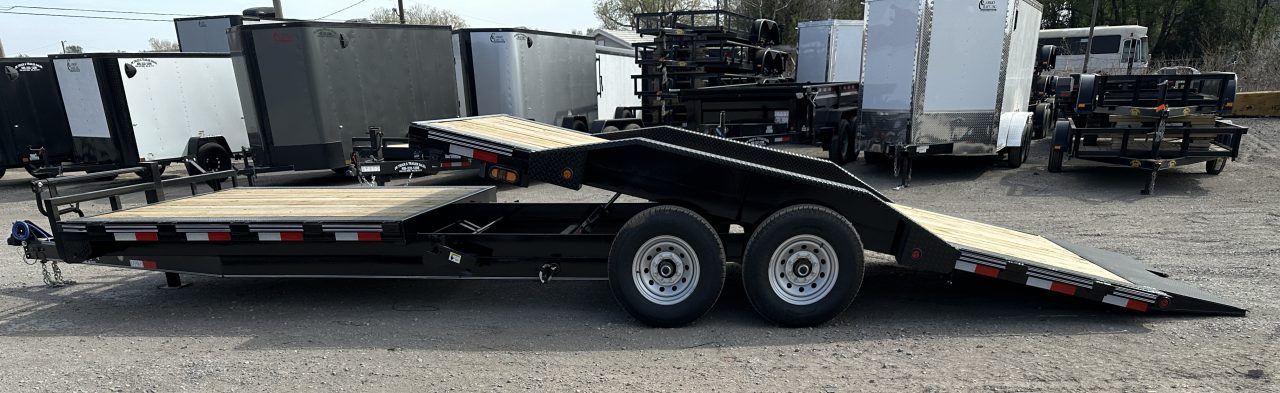 New 2027 East Texas Trailers 102"x24' BumperPull Driveover Fender Black Tilt Trailer