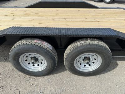 New 2027 East Texas Trailers 102"x24' BumperPull Driveover Fender Black Tilt Trailer