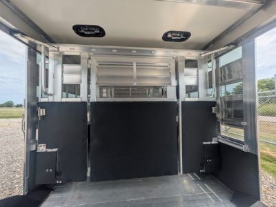 New 24' LoProXpo Club Calf Livestock Trailer